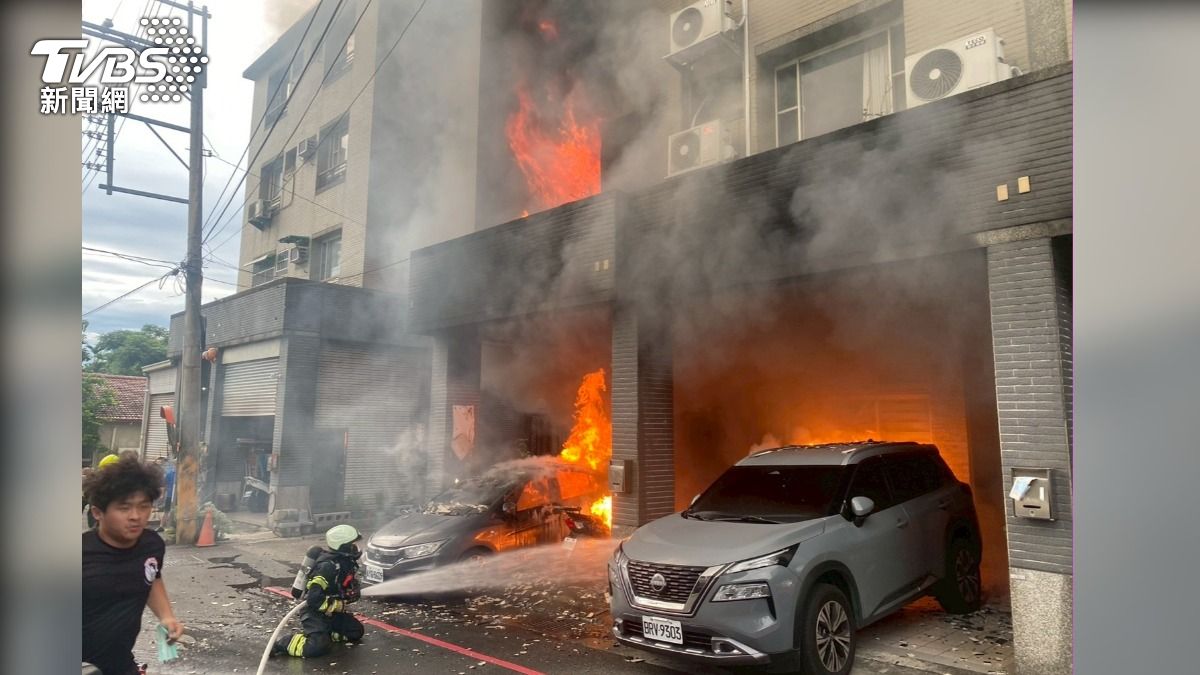 騎樓停滿車!南投透天厝陷火海 夫妻燒成焦屍、兒跳樓逃命重傷