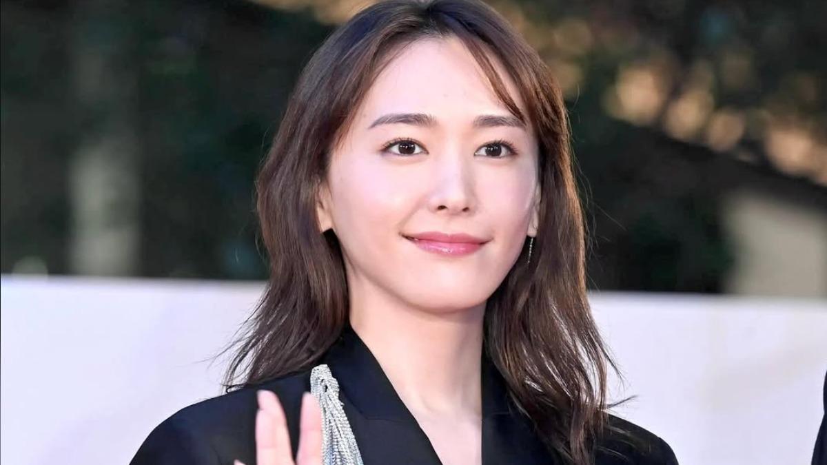 國民老婆去哪了?新垣結衣停工2年 38歲生日「社群悄悄發聲」又刪除