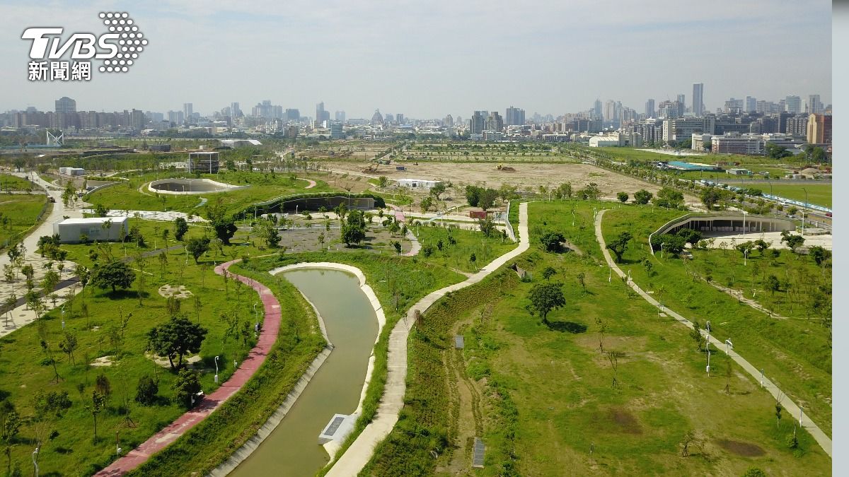 中市中央公園傳命案!1男喪命停車場身分待查