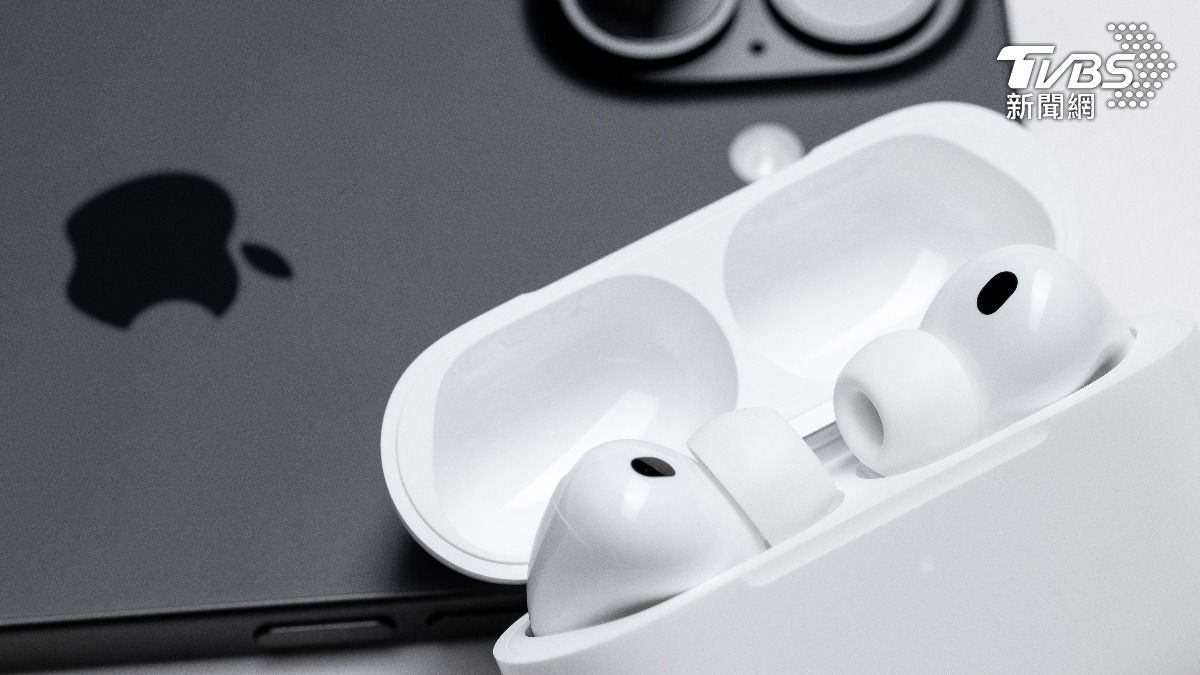 蘋果明年新品曝!傳將推「鏡頭版」AirPods、摺疊iPhone