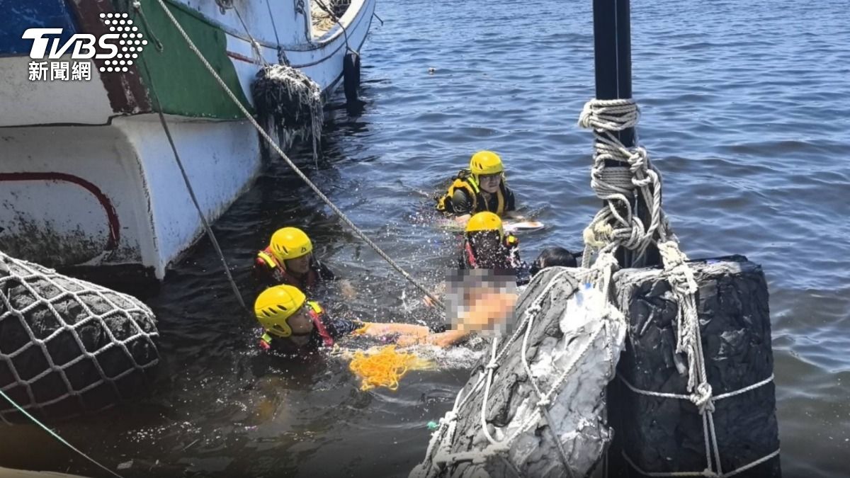 快訊/台南漁會市場旁墜海!捕魚男遲不上岸 被救起時已命危
