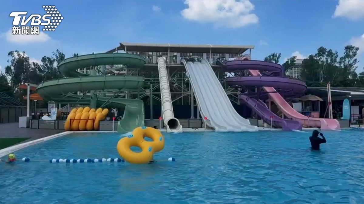 不用飛國外!嘉義水樂園試營運 滑板衝浪+滑水道玩到瘋