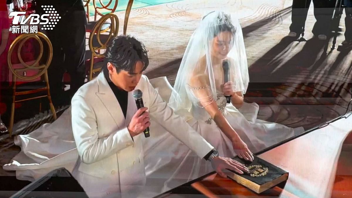 白家綺牽父手進場哭了!與吳東諺「當眾下跪」感人畫面曝光