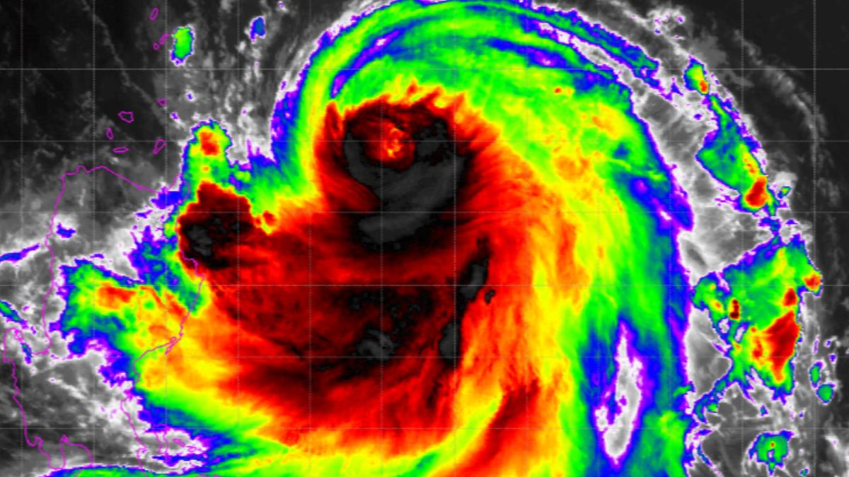 天氣/雙颱「小鋼砲」共舞!4地雨最猛 外圍狂甩雨