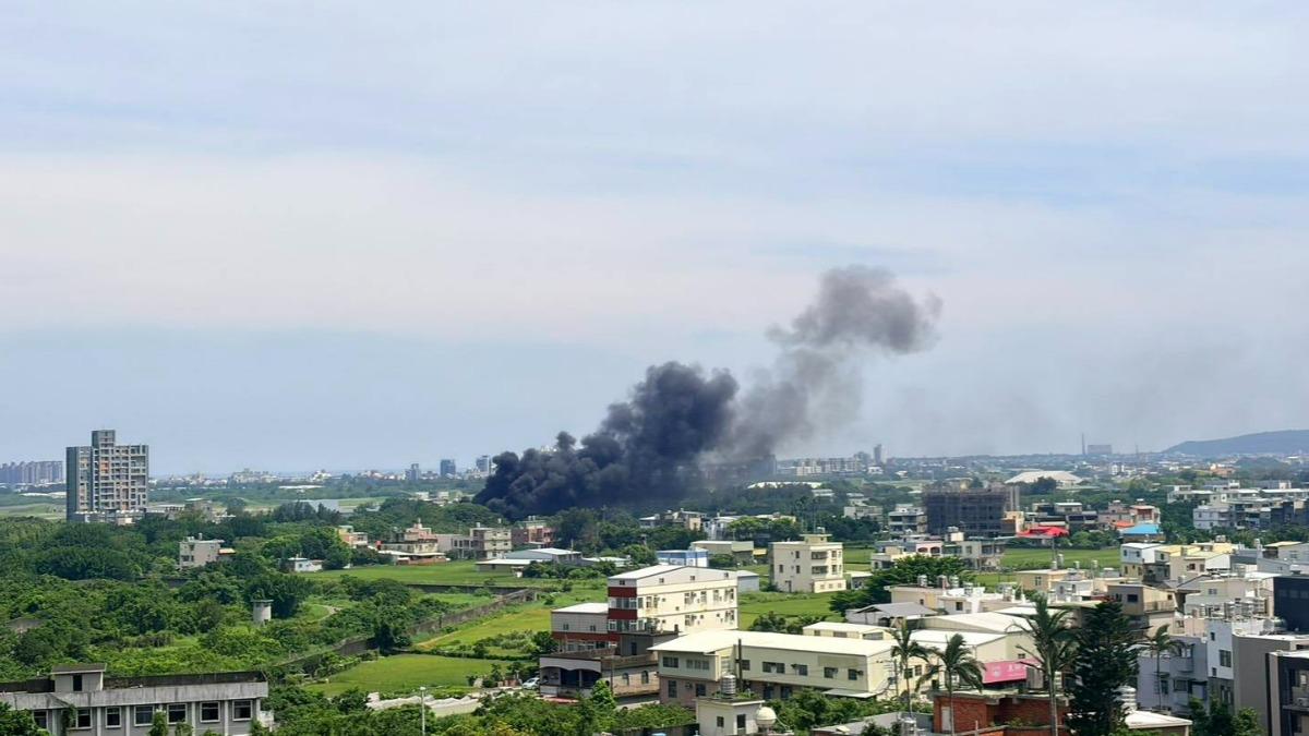 快訊/新竹空軍基地火警「黑煙竄天」 警消搶救中