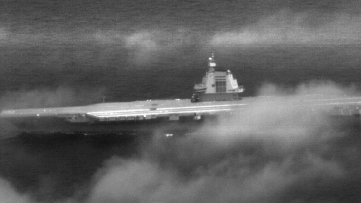 影音/3度穿越台海 國軍曝「福建號」航艦監控畫面