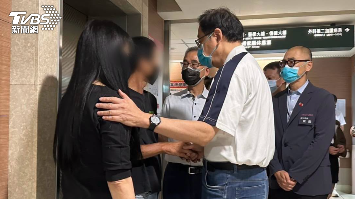 張善政赴醫院探視中彈員警 慰問家屬諾檢討第一線勤務