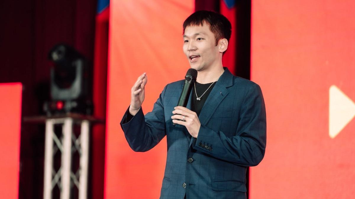 李洋得罪反改革派被傳請辭?沈春華曬「聖筊照」喊話:別讓他孤單