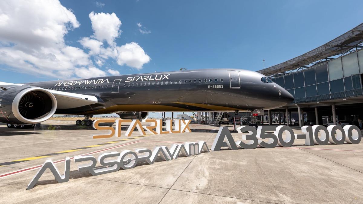 星宇航空藝術機「空山銀」法國交機 張國煒親駕今上午返台