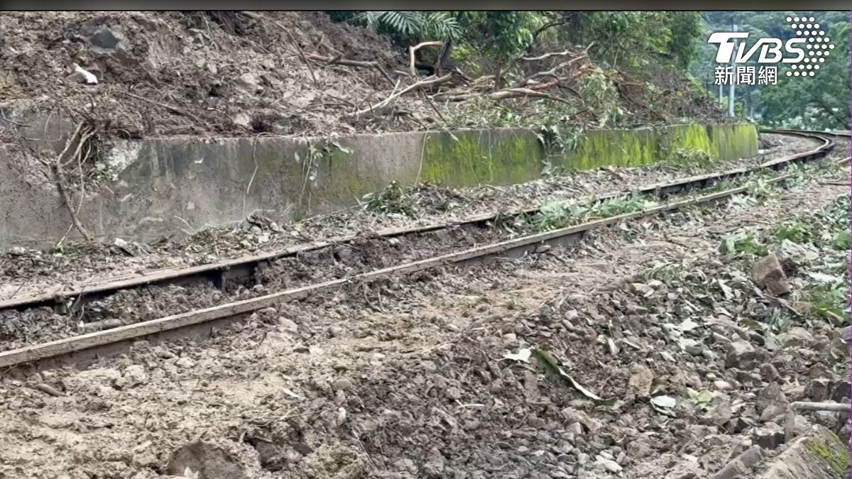 颱風重創新竹山區!尖石60災點「路面斷裂」急撤近千人