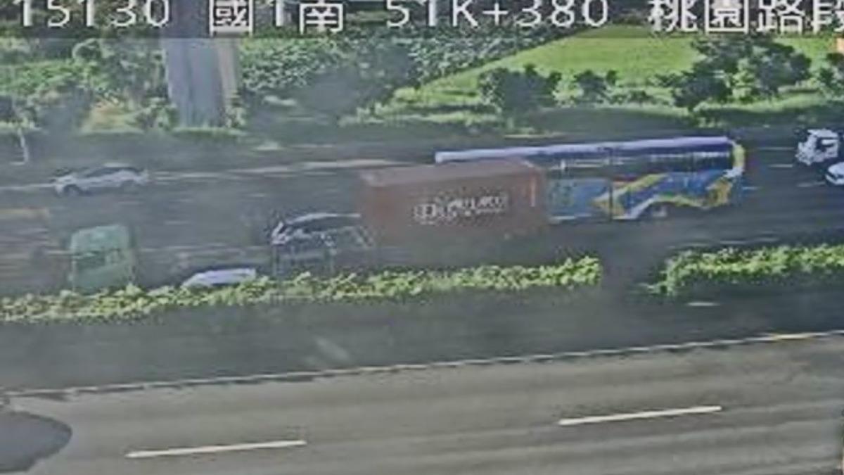 快訊/國1北4車追撞!內3線全癱、紫爆回堵6公里 替代路線曝