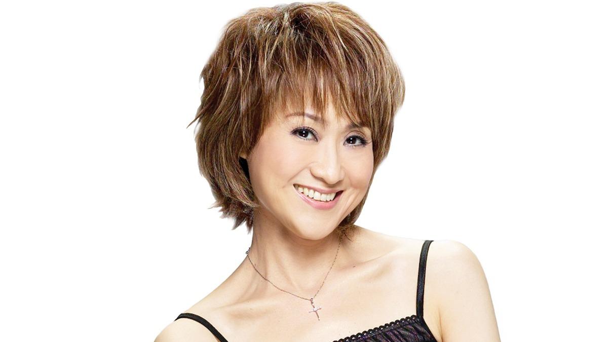 72歲玉女歌手消失15年露面了!神凍齡樣貌美成這樣