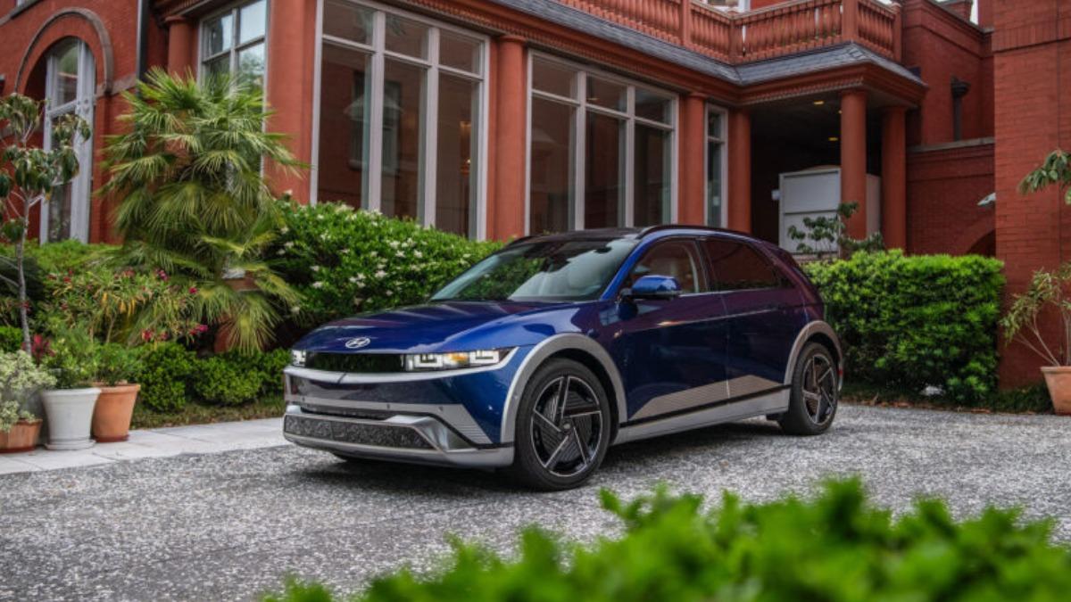 電池恐起火!美國Hyundai、Kia急發召回令 籲「停放戶外」