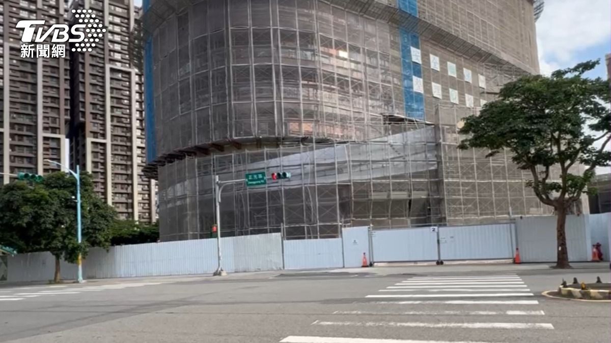 快訊/桃園工人3樓鷹架墜落!頭部撕裂、骨折急送醫