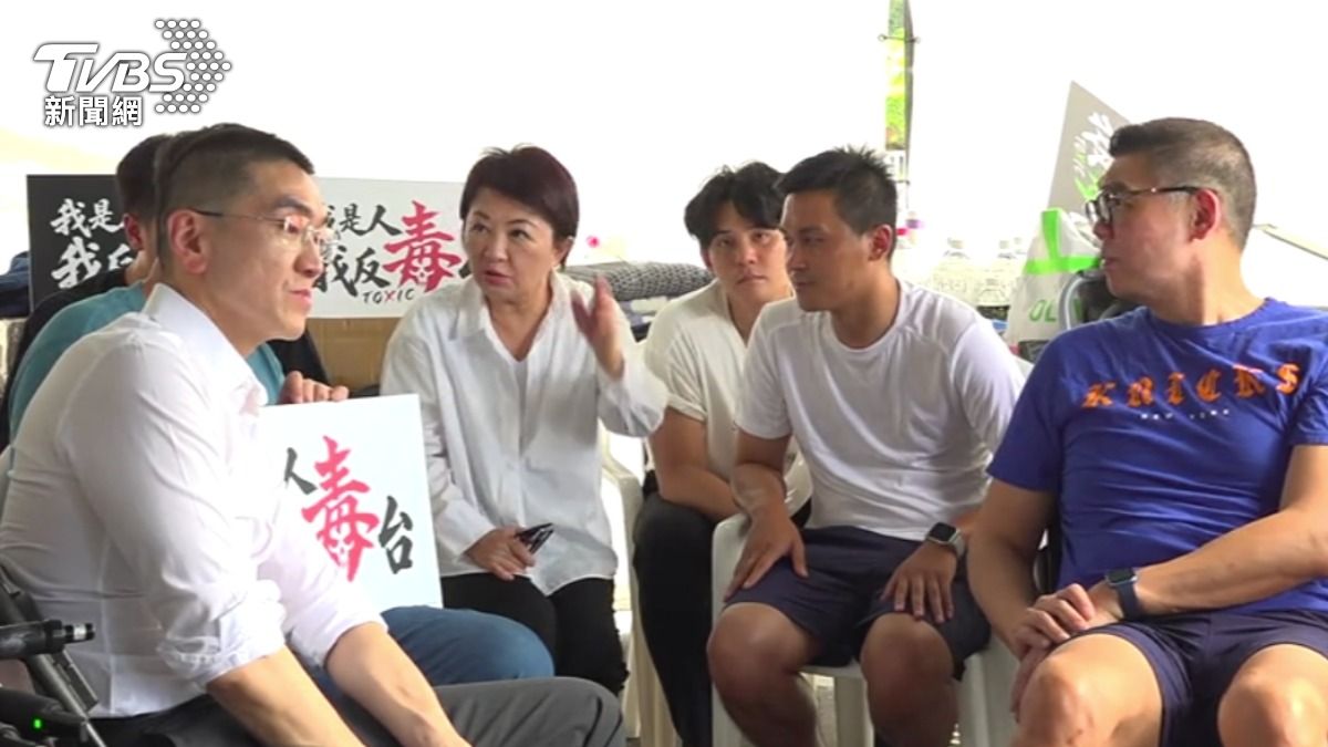 鄭麗文才來! 藍青年凱道絕食 盧秀燕探視獻「媽媽擁抱」