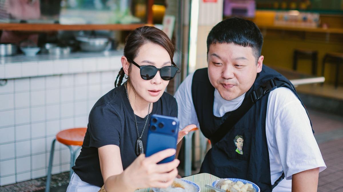 高雄鴨肉飯名店驚見「大咖天后」! 夾腳拖私下一面全被拍下