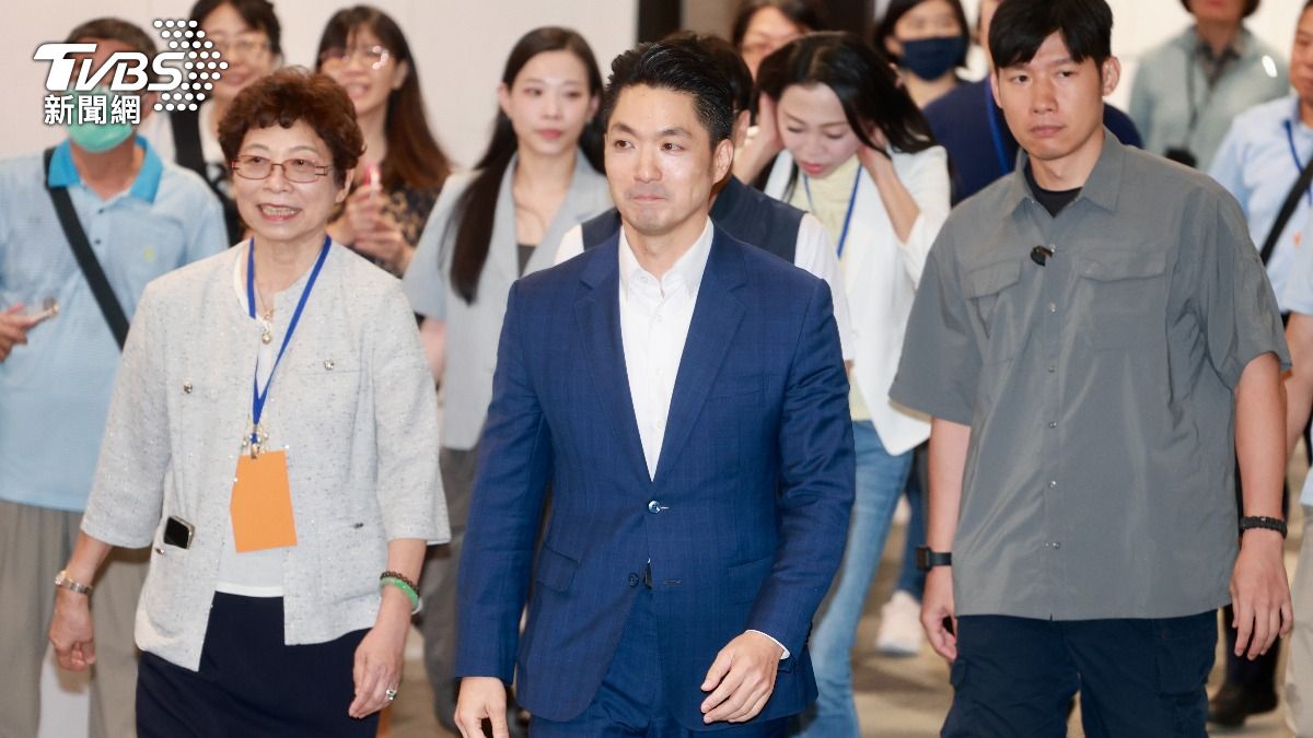 批蔣萬安虐童案無作為 北市府反酸沈伯洋講空話:回國記得補課