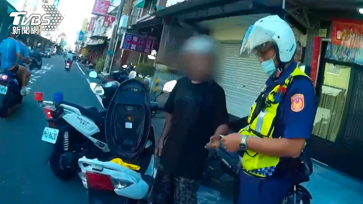 怕無牌太顯眼!高雄奇葩男「拆門牌」掛車尾還毒駕遭逮捕