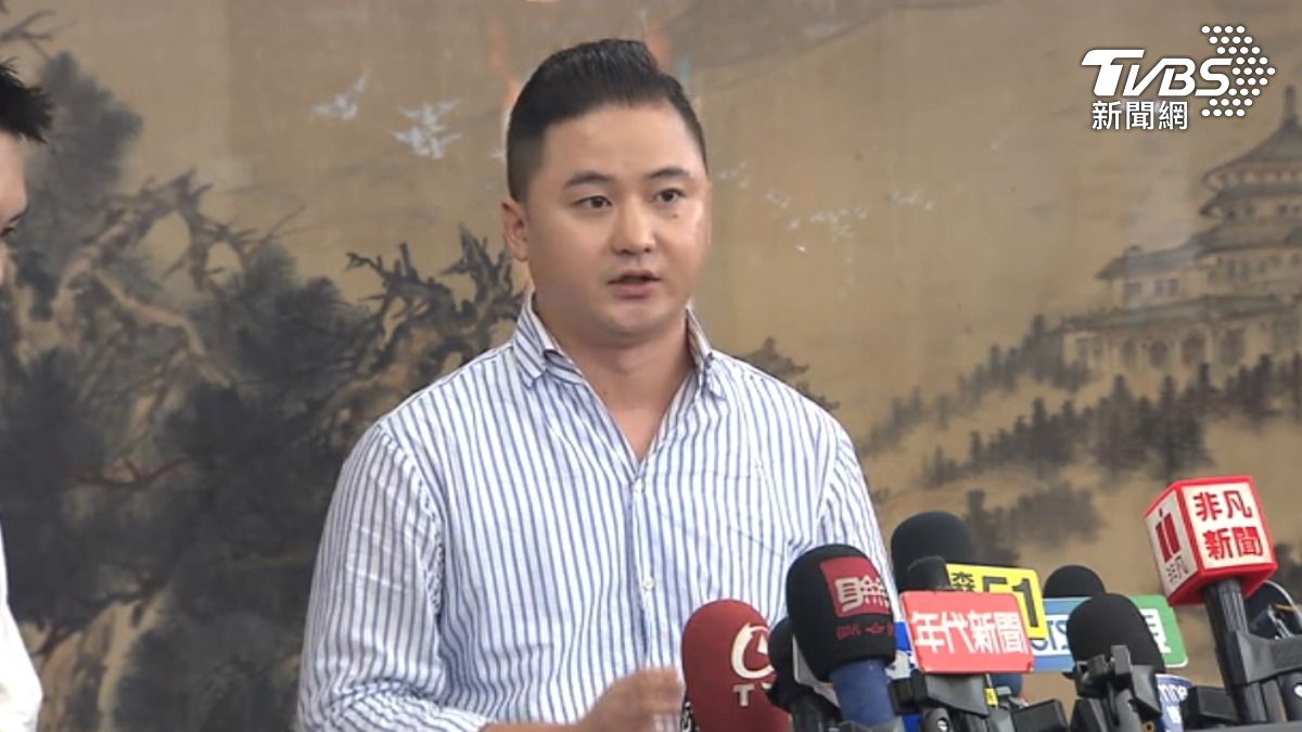製反毒油片遭警「敲門」 《萊爾校長》小編:賴清德覺得丟臉就說一聲