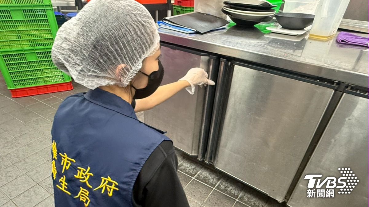 [新聞] 高雄人氣Buffet吃一半「料理鼠王」巡場 - 八卦 - PTT.BEST 批踢踢爆文 2