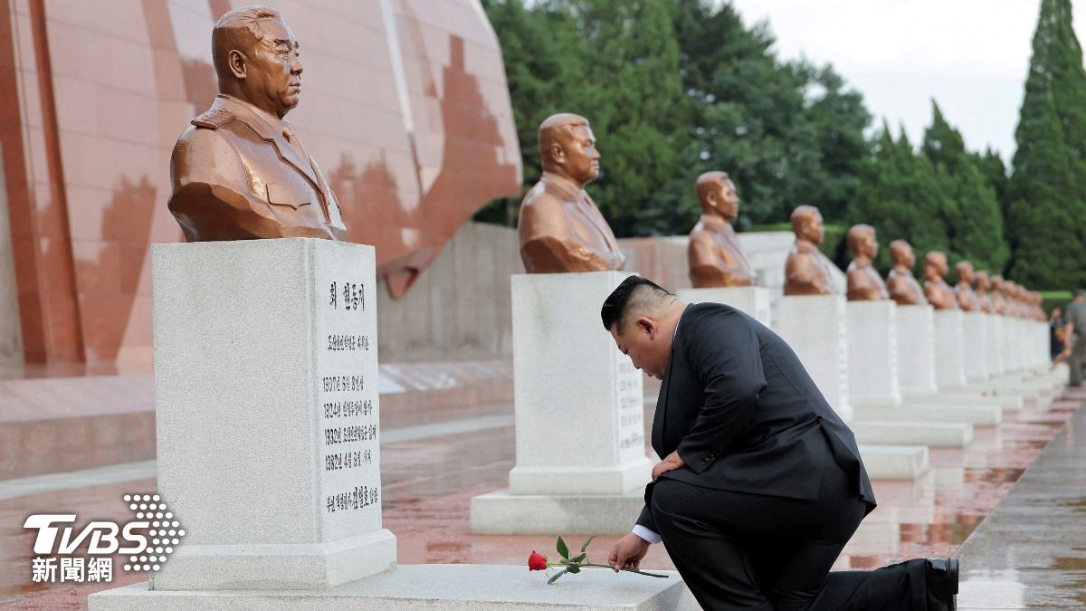 韓戰73週年!金正恩攜妻女赴共軍陵園 親向毛澤東之子墓獻花