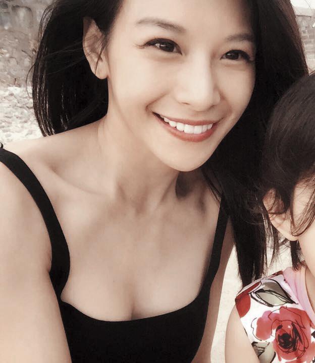 艾莉絲隱瞞婚變長達一年半。