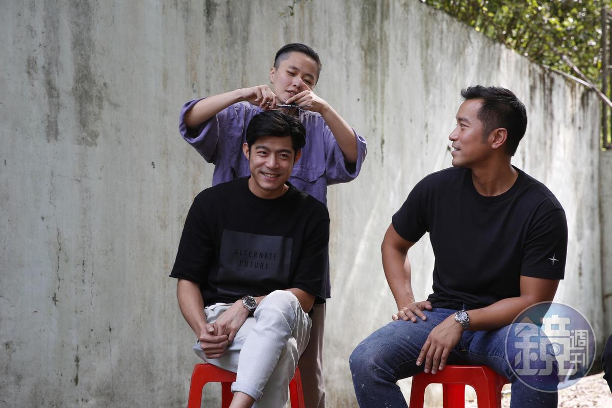 為了演出受刑人,3人還在媒體前演出落髮大典,但反而頭髮最長的王柏傑早已為戲剃頭多次,對落髮沒啥感覺。