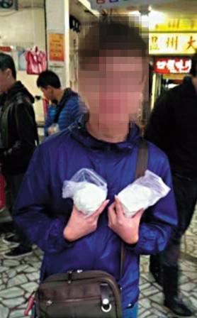 C男外表斯文、面目和善,但內心深處卻相當迷戀稚嫩小女童。(翻攝臉書)