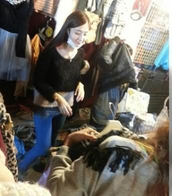 連千毅的妻子石女曾在高雄鼎山夜市擺攤被發現。(翻攝PTT)