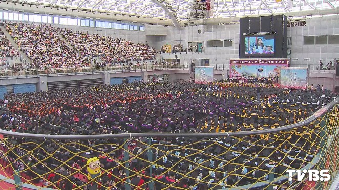 延畢落伍! 拚職場卡位「早畢」學生增加 畢業 職場 卡位3