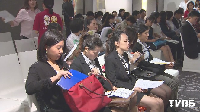 延畢落伍! 拚職場卡位「早畢」學生增加 畢業 職場 卡位
