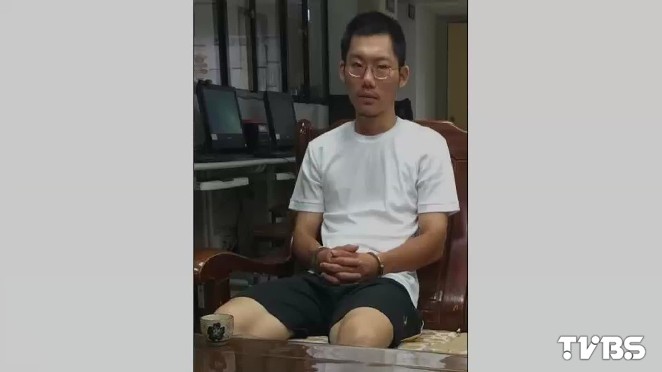 不見懼色!「龔」稱幻聽苦 落網大喝奶茶倒頭睡 落網 割喉案 嫌犯1