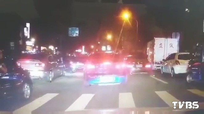 「假轟趴真強盜」 嫌犯拒捕衝撞警開槍 汽車旅館 強盜 應召站 洗劫財物 轟趴 4