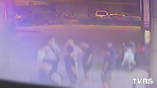 「假轟趴真強盜」 嫌犯拒捕衝撞警開槍 汽車旅館 強盜 應召站 洗劫財物 轟趴 2