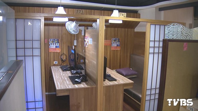 躲網咖包廂犯案 付60元包檯偷電腦零件 偷竊 Cpu顯示卡 記憶體 嫌犯 Tvbs新聞網