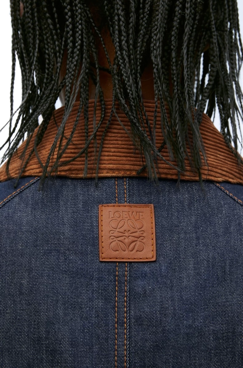 LOEWE官網六折！網紅背心萬元內入手、水鑽芭蕾舞鞋、復古薄底鞋，多款人氣單品推薦