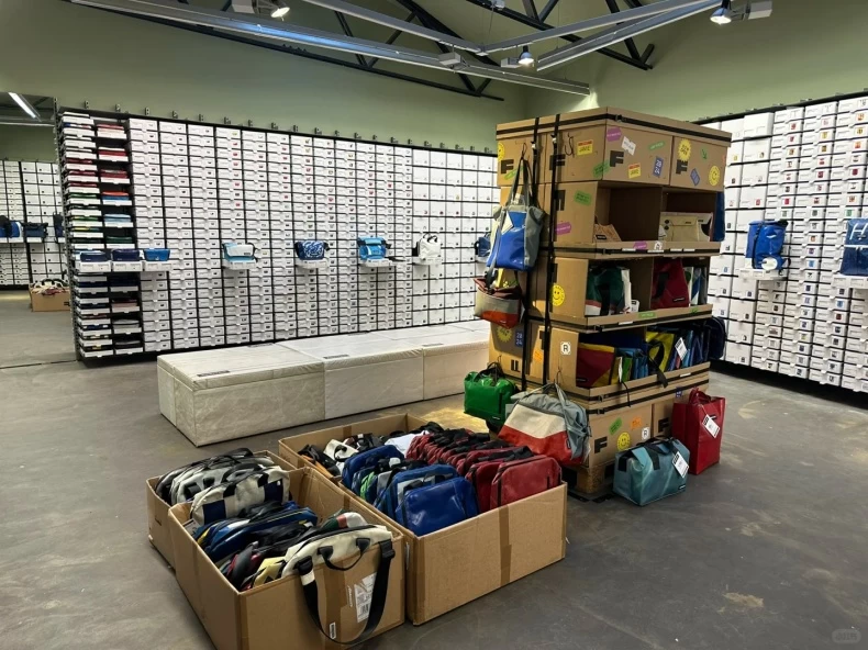 790在德国科隆Freitag 店，全的很_7_策展人手册_来自小红书网页版