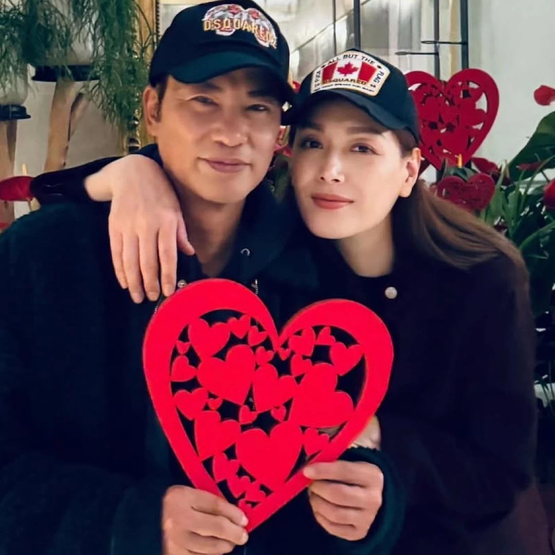 任達華「三從四德」家規笑翻眾人!和琦琦結婚近30年仍甜蜜放閃,永遠以妻女為優先