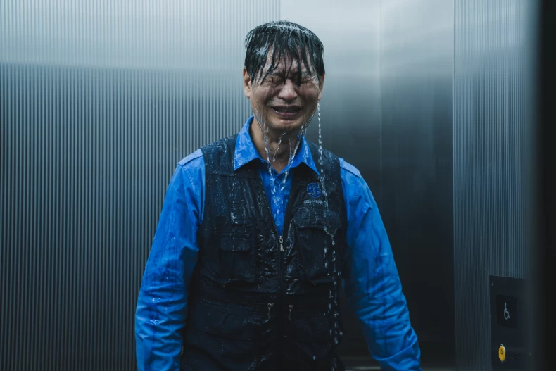 《照明商店》 漫畫vs劇版差異3：原著中公車事件兇手另有其人