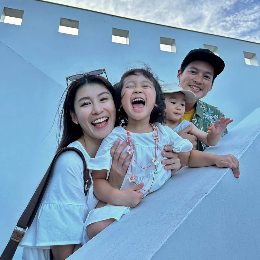 二寶媽美又辣！38歲趙孟姿維持少女感4秘訣，多照鏡子提醒自己、養出易瘦體質多練「這部位」