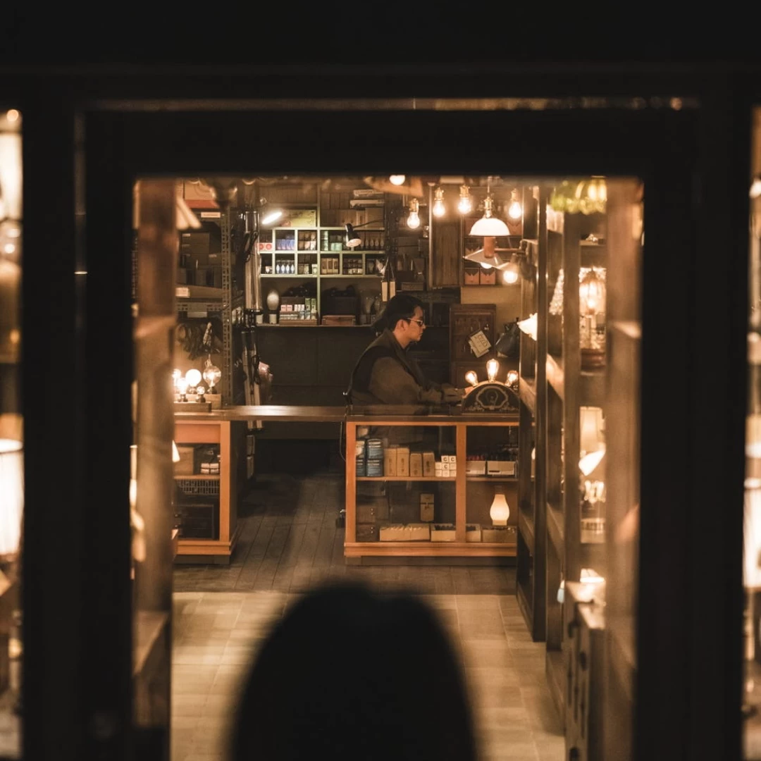 盤點12部被嚇爛也不棄追的必看鬼怪懸疑韓劇 ！《照明商店》最恐怖哭點是她