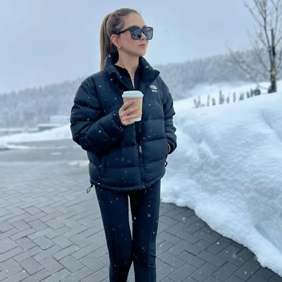 蔡依林、昆凌撞衫「同款羽絨服」!The North Face「聯名款」:版型不顯腫、上身超減齡