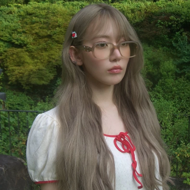 橄欖綠灰色