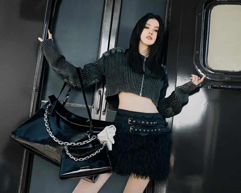 CHARLES & KEITH 新款 Andromeda