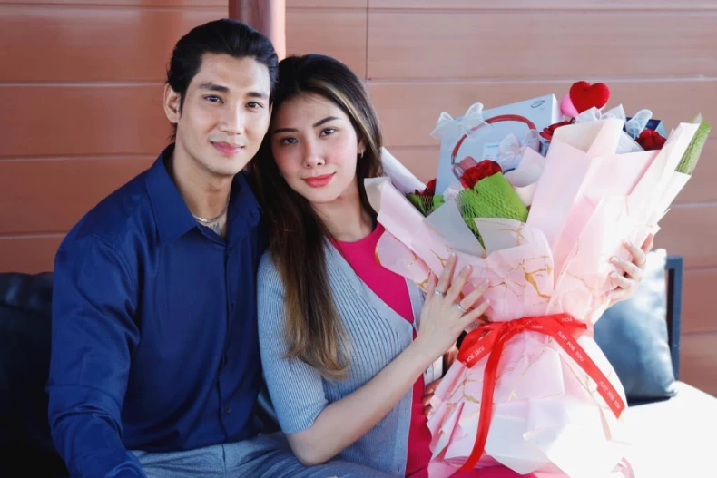 走過人生高低潮～28歲Paing Takhon未鬆口結婚時間點