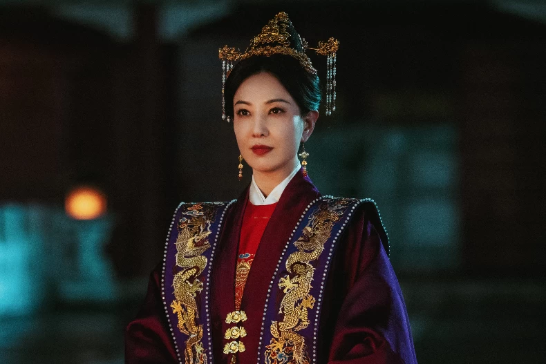 天生擁有「女帝命」的生肖4.生肖雞