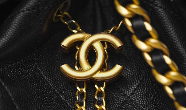CHANEL 25