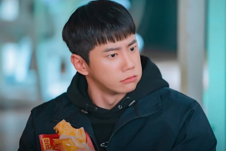 網公認「最不愛做家事」的星座男Top2：水瓶座