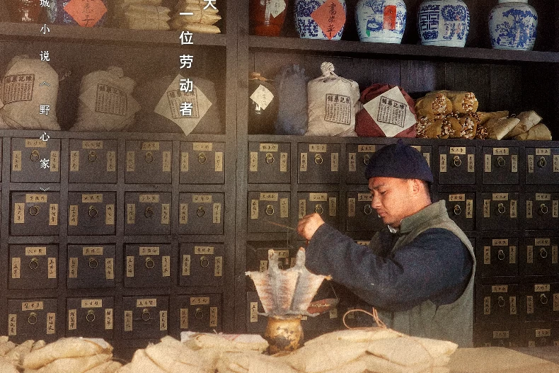 劇情亮點7.服化道秒穿越「民國初年」