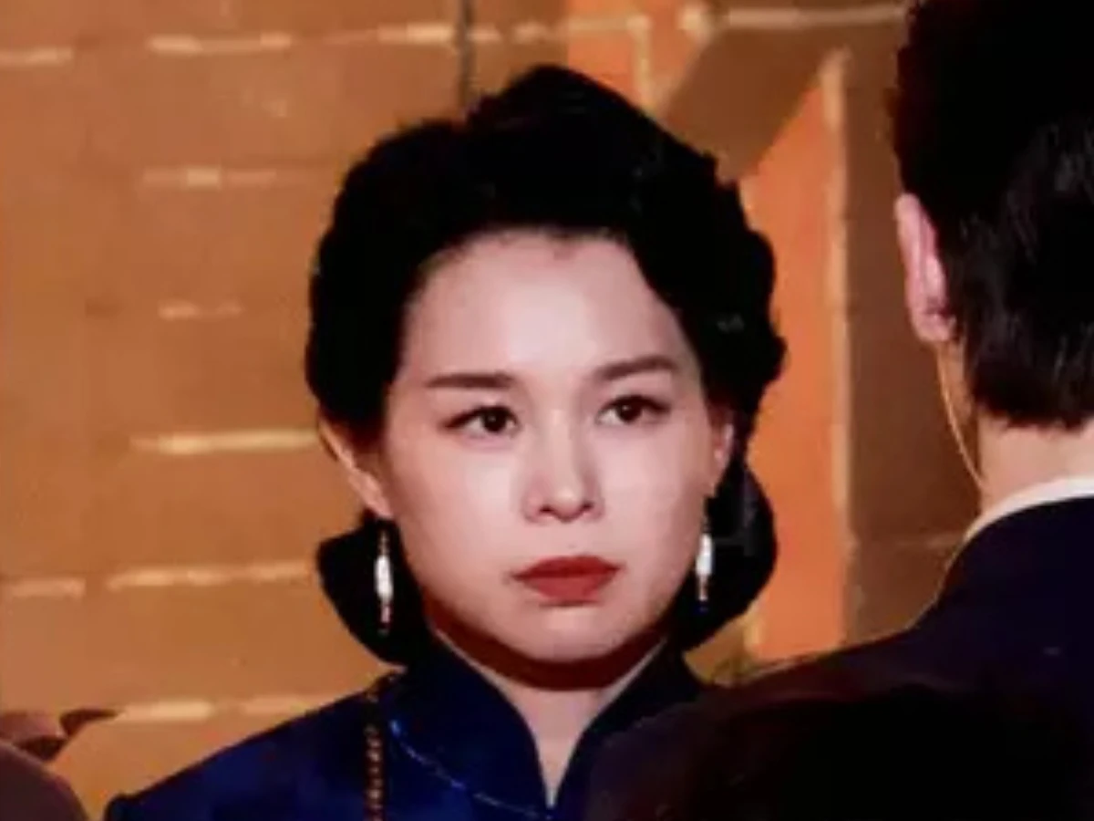 配角陣容：胡杏兒 飾 程謹之